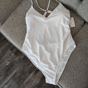 Shade & Shore White Asymmetrical Cut Out Swim Bathingsuit